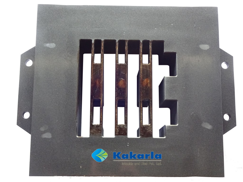 1 Cavity Grass Paver 1 Top Mould - Pakona Machines