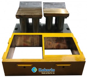 2 Cavity Kerb Stone (L400 & 300 x W300 x H150) -Besser Machine