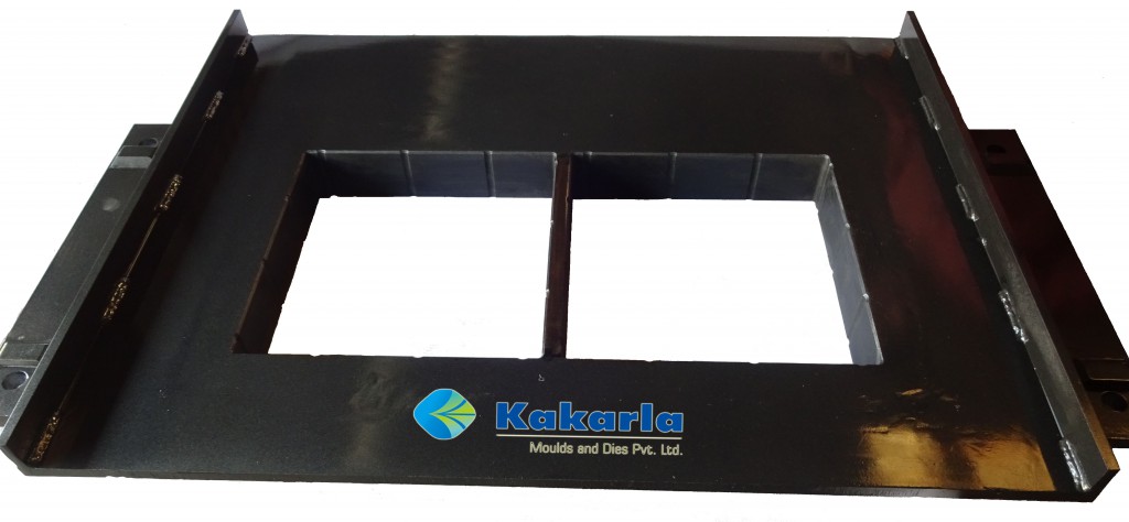 2 Cavity Square Grid - Forest Press